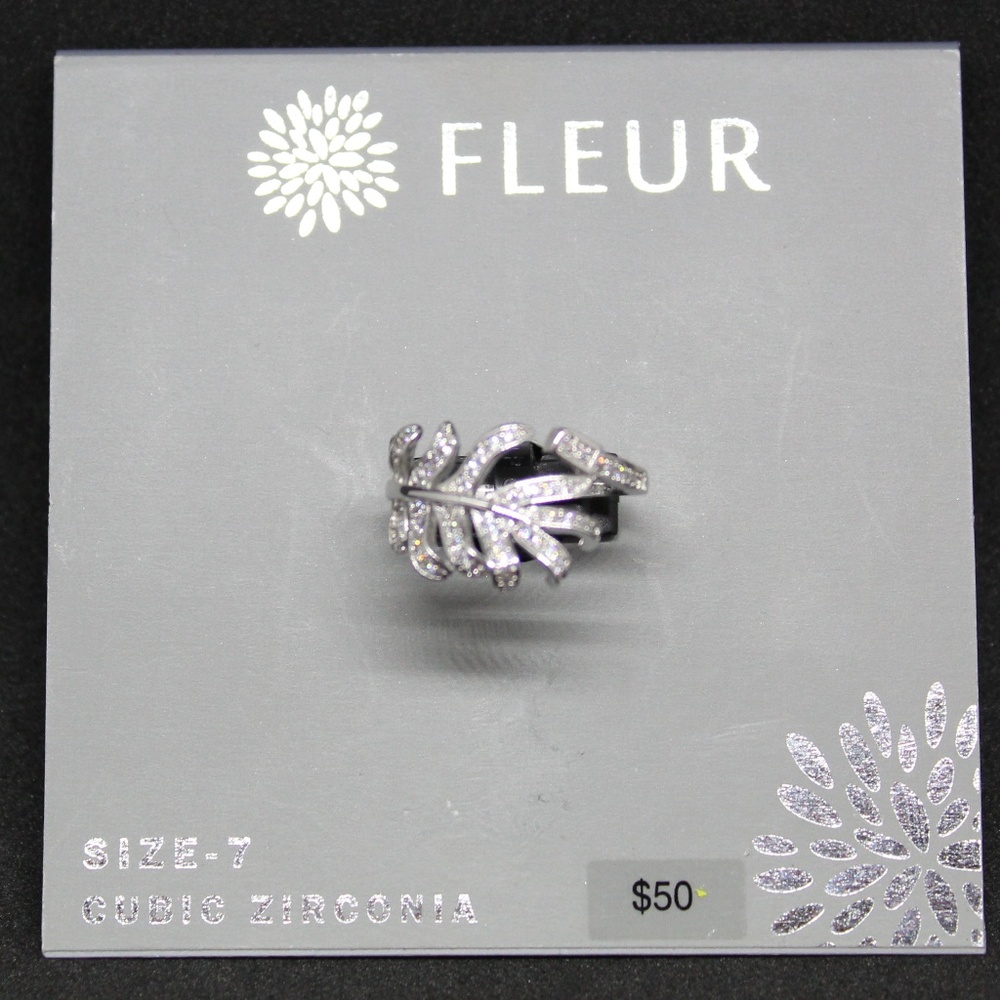 Rhodium Leaf Ring NWT